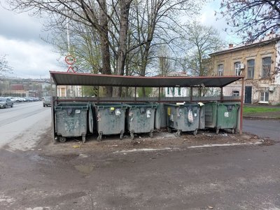 Контейнерная площадка, о которой мы написали вчера https://vk