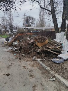 Новая ужасающая локация с мусором у нас на углу Платовского и Кирпичной