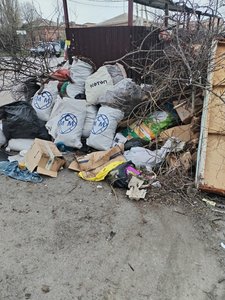 Новая ужасающая локация с мусором у нас на углу Платовского и Кирпичной — фото 3