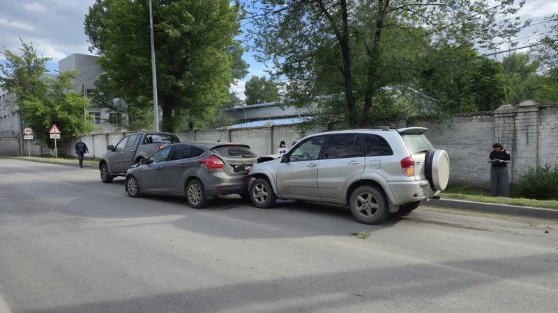 Хуже всех сегодня пришлось этому Фокусу на Машиностроителей — фото 5