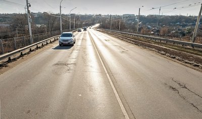 В 2024 году было проведено обследование моста через реку Тузлов и путепроводов по спуску Герцена (...