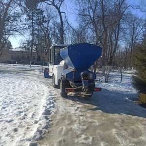 Для отсыпки дорог и тротуаров в Новочеркасске в 2025 году было приобретено 620 тонн соли и  более...