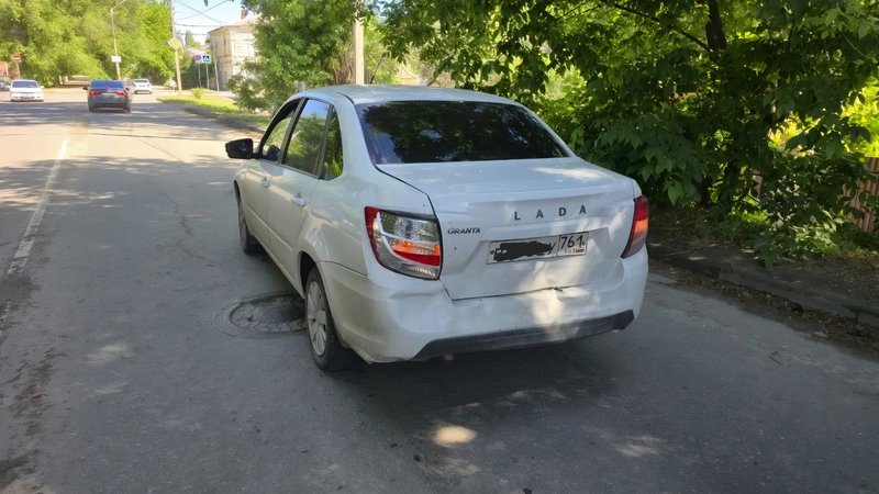 Молодой водитель на семёрке отвлёкся за рулём и догнал девушку на Гранте на Пушкинской — фото 2