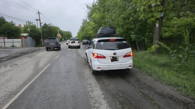 Водитель Мазды зазевался на Сарматской и неслабо догнал Мерседес — фото 2