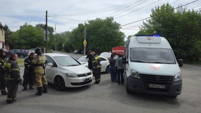 Девушка на белом Mercedes без страховки не уступила дорогу другой девушке на Volkswagen — фото 6