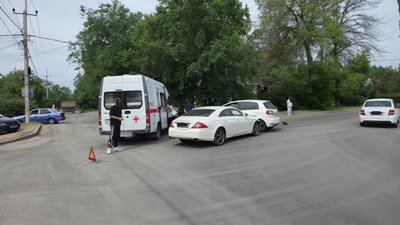 Девушка на белом Mercedes без страховки не уступила дорогу другой девушке на Volkswagen — фото 7