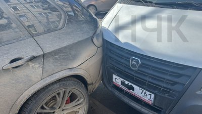 В этой аварии, которая произошла на улице Мацоты, виновник не так очевиден, как могло показаться на... — фото 5