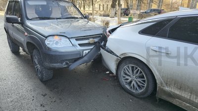 Водители Киа и Нивы Тревел решили проверить эффективность тормозов и прочность конструкции своих... — фото 5