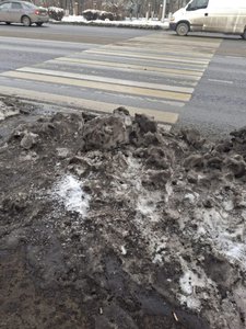В течение дня получаем реакцию на утреннюю публикацию про нечищенные улицы