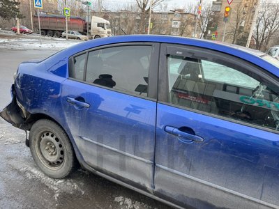 В районе магазина Магнит (бывший ресторан Сармат)  на Баклановском 172 водитель Мазды решила из... — фото 3