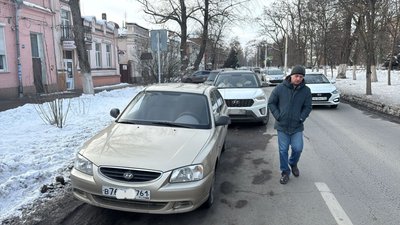 Лёгкое ДТП произошло сегодня в районе проспекта Ермака 97 — фото 3