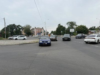 На пересечении Баклановского проспекта и Пушкинской улицы столкнулись «Гранта» и Volkswagen — фото 3