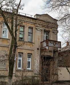 В Новочеркасске при пожаре в подвале жилого дома пострадал мужчина