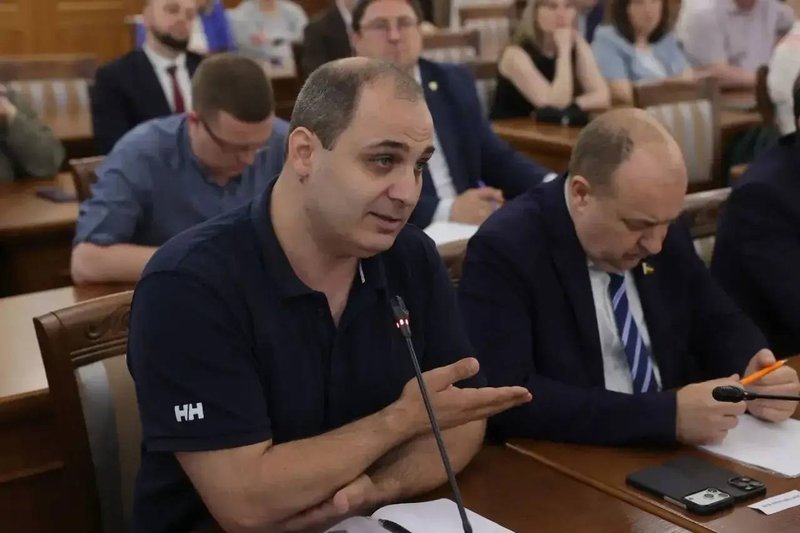 Губернатор Ростовской области Юрий Слюсарь провёл второе совещание с участием руководителей... — фото 3