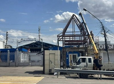 В Новочеркасске начался первый этап реконструкции входной группы Азовского рынка — фото 2