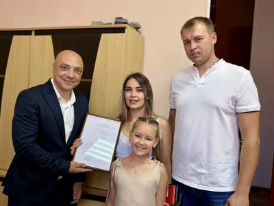 В Новочеркасске еще семь молодых семей получили сертификаты на улучшение жилищных условий — фото 3