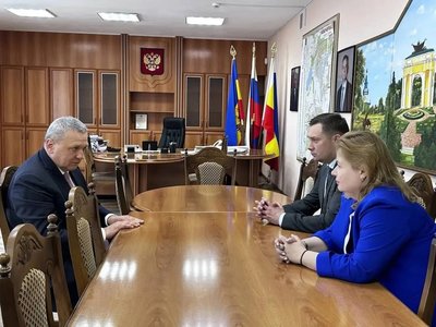 Будущий депутат Госдумы от Новочеркасска не стал менять традицию и тоже пообещал городу построить...