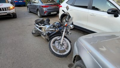 В Новочеркасске на улице Визирова, возле дома 13, случилось дорожно‑транспортное происшествие