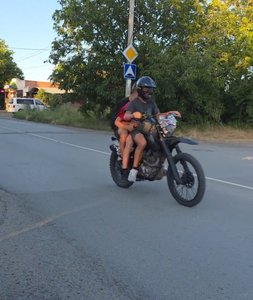 В Новочеркасске жители бьют тревогу из‑за гонок детей на мототехнике