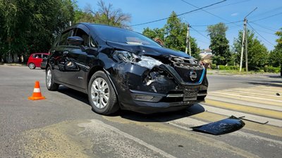 Военнослужащий на мотоцикле Кавасаки попал в дтп на улице Пушкинской — фото 7