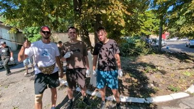 После мощного урагана в Новочеркасске продолжается ликвидация последствий стихии — фото 2