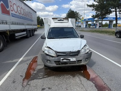 В Новочеркасске на Ростовском шоссе произошло ДТП с участием трех автомобилей — фото 6