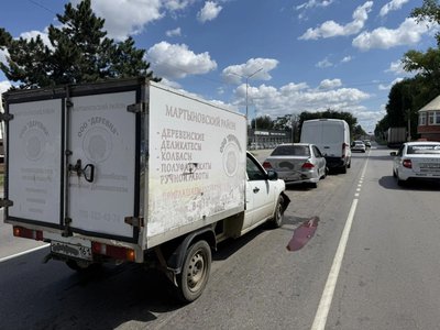 В Новочеркасске на Ростовском шоссе произошло ДТП с участием трех автомобилей — фото 7