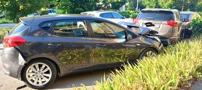 ДТП на перекрестке Просвещения и Пушкинской: Kia после удара собрал ещё две машины — фото 7