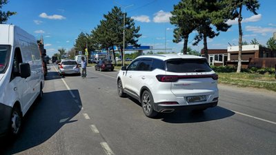 На Ростовском шоссе, в районе дома №0, произошло ДТП с участием автомобилей Kia и Chery — фото 2