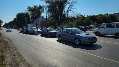 На Новочеркасском шоссе в Аксайском районе произошло массовое ДТП с участием пяти автомобилей — фото 4