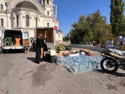 Новочеркасцы отправили очередной гуманитарный груз бойцам СВО — фото 2
