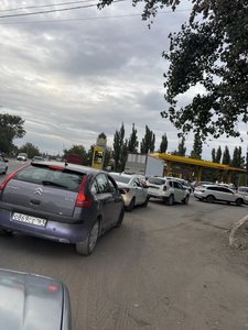 По информации городских пабликов и чатов сегодня в Новочеркасске стало значительно легче с бензином — фото 3