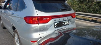 На спуске Герцена в Новочеркасске — получилпсь серьёзная пробка после ДТП — фото 8
