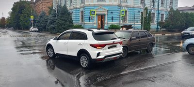 ДТП на перекрёстке Платовского и Атаманской — фото 3