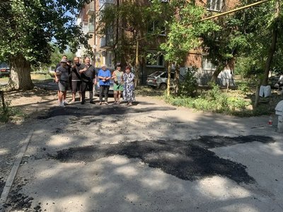 Депутат городской Думы, Игорь Сафронкин отремонтировал дорогу для своих избирателей — фото 2
