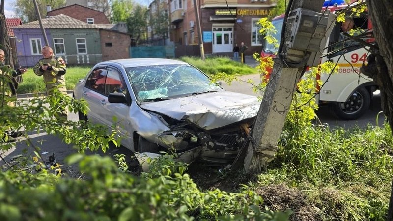 Пилот команды Митсубиси и его девушка - штурман не справились с управлением на прямом участке... — фото 2