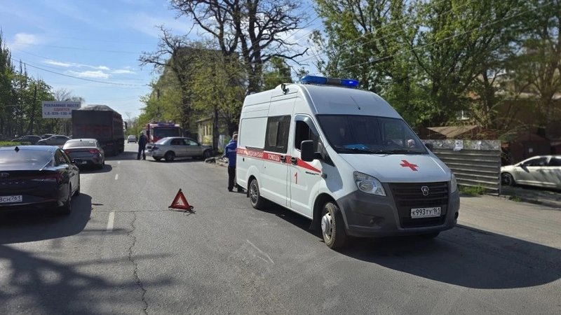 Пилот команды Митсубиси и его девушка - штурман не справились с управлением на прямом участке... — фото 8