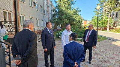 Наири Варданян оценил работу детской городской больницы Новочеркасска — фото 3