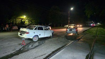Авария произошла на перекрёстке улиц Первомайской и Энгельса — фото 4