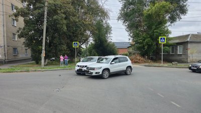 Очередное ДТП на пересечении Михайловской и Просвещения — фото 2