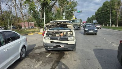 Вчера на Ростовском шоссе произошло ДТП — фото 3