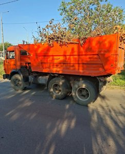 На улицу Гагарина в Новочеркасске пришла долгожданная техника и идёт уборка территории — фото 8