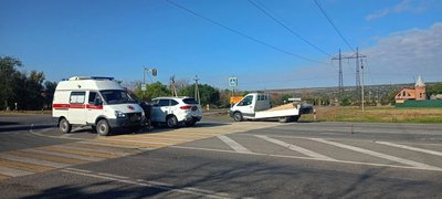 В Октябрьском районе, в посёлке Персиановский, на повороте в сторону дивизии произошло ДТП с... — фото 5