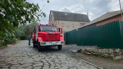 В Новочеркасске на улице Островского, 57 произошло замыкание электропроводки в электрощитке