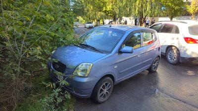 На пересечении улиц Гвардейской и Беляева произошло ДТП с участием Kia и ВАЗ-2109 — фото 6