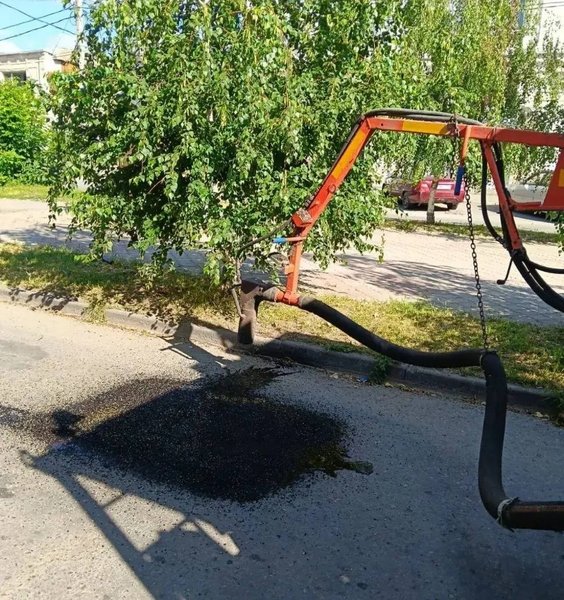 В Новочеркасске продолжается ремонт дорожной сети