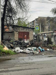 🔥Свалку на углу Михайловской и Думенко можно не убирать, она сама сгорела