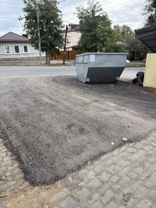 На улице Тургенева привели в порядок участок у контейнерной площадки — фото 2