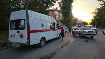 ДТП на Будённовской: двум участникам оказали помощь — фото 4