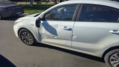 ДТП произошло на площади Юбилейной, между Баклановским проспектом и улицей Первомайской — фото 6